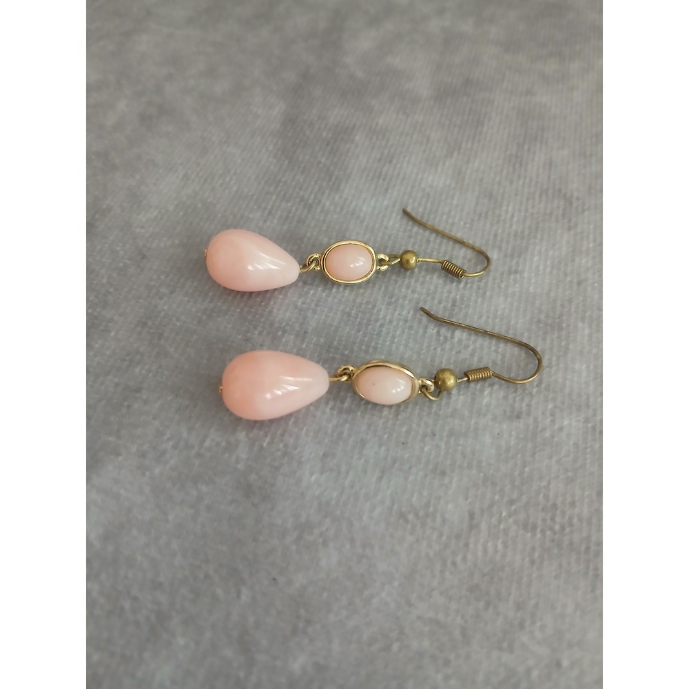Vintage Trifari Pink Teardrop Dangle Earrings Gold Tone Faux Coral Drop Hook